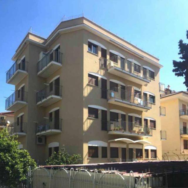 Casa Mediterranea: Appartamento Vista Mare A Soli 200M Dalla Spiaggia سبرلونغا المظهر الخارجي الصورة