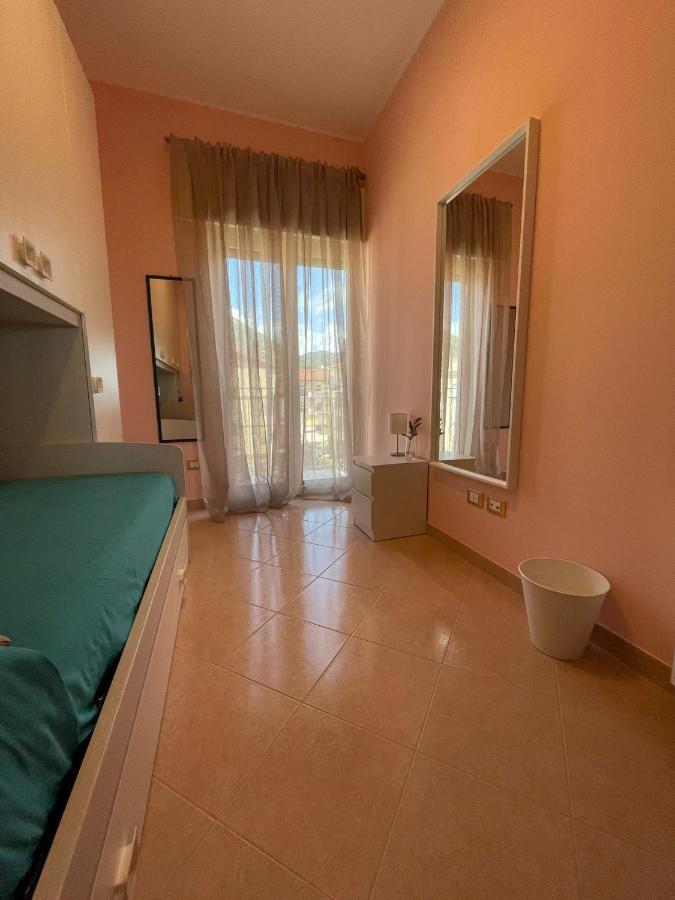 Casa Mediterranea: Appartamento Vista Mare A Soli 200M Dalla Spiaggia سبرلونغا المظهر الخارجي الصورة